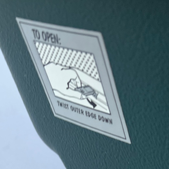 Vintage American Tourister Make Up/ Travel Hard Case Luggage - Picture 5 of 10